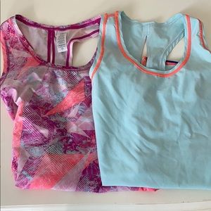 2 Lululemon tanks